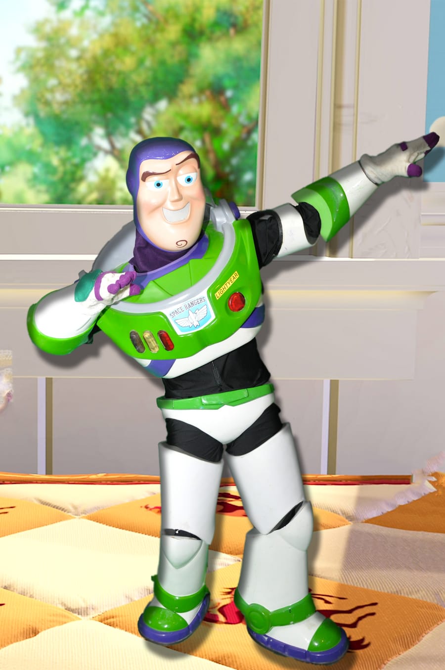 Buzz, personnage Mascotte Dreams